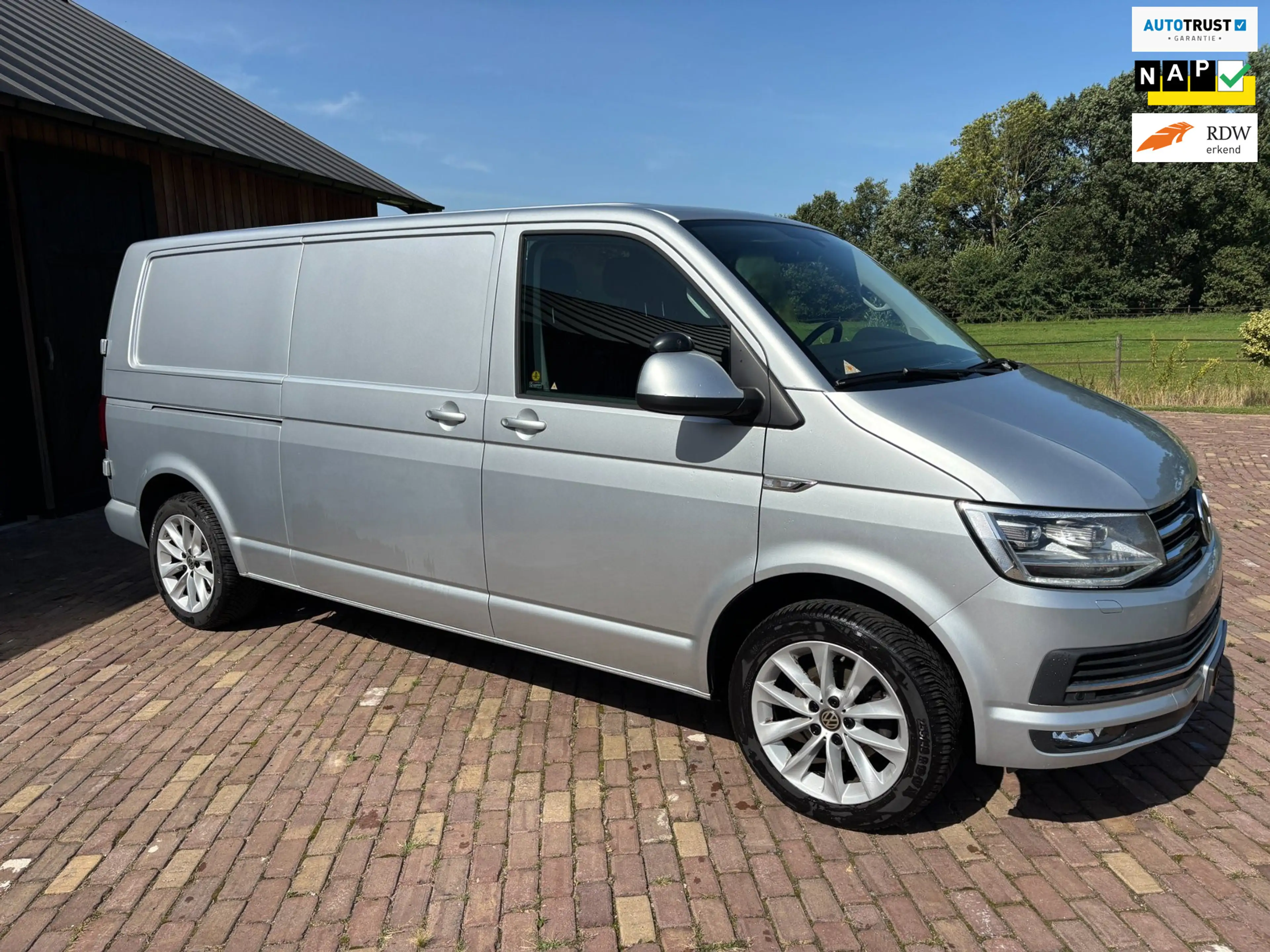 Volkswagen Transporter 2.0 TDI L2H1 DC Highline.NL BUS ,LAGE KMSTAND,ZEER