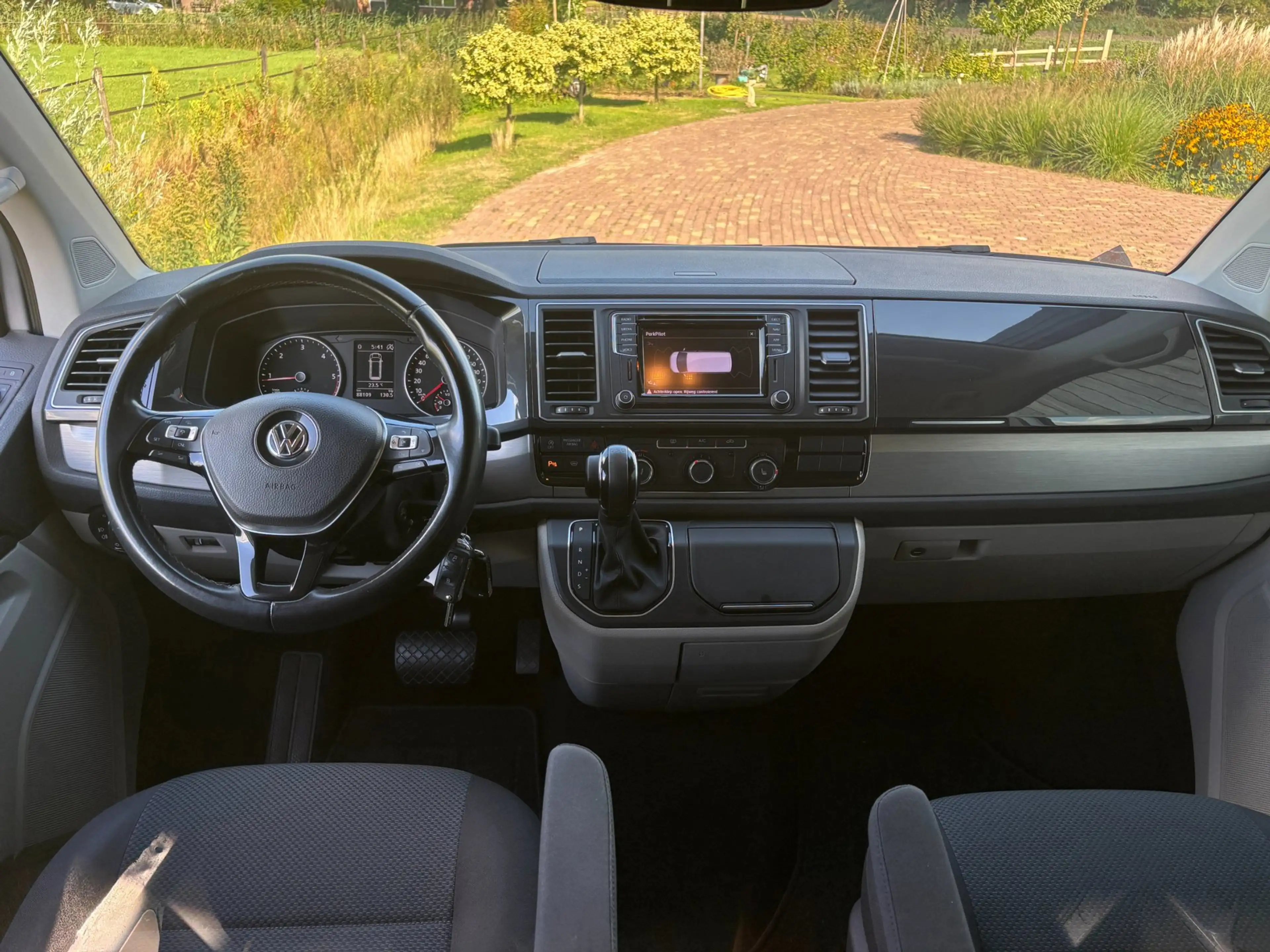Volkswagen Transporter 2.0 TDI L2H1 DC Highline.NL BUS ,LAGE KMSTAND,ZEER — photo 6