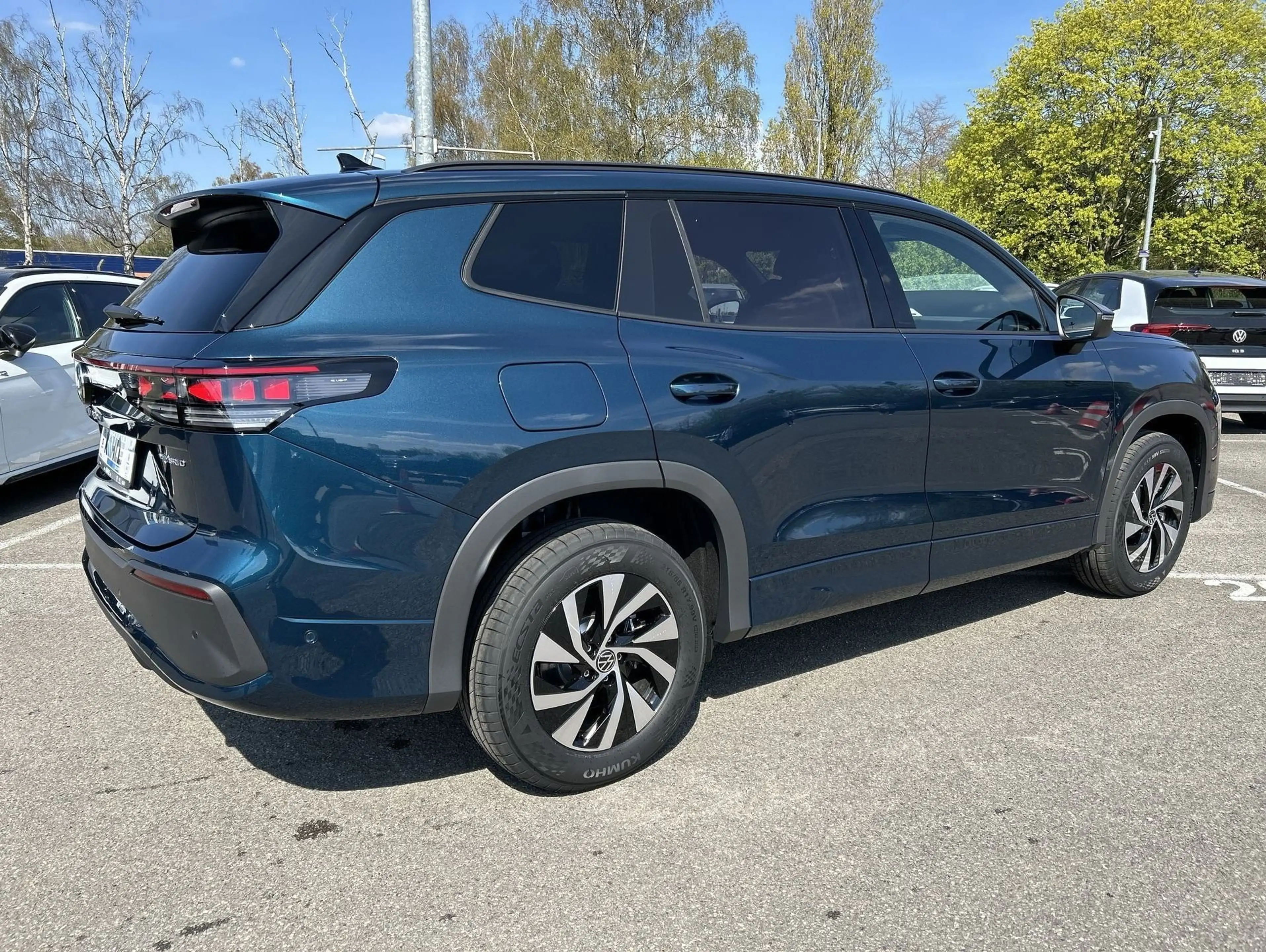 Volkswagen Tayron Life 1.5 l eHybrid 85 kW (115 PS) AHK WInterPaket — photo 7