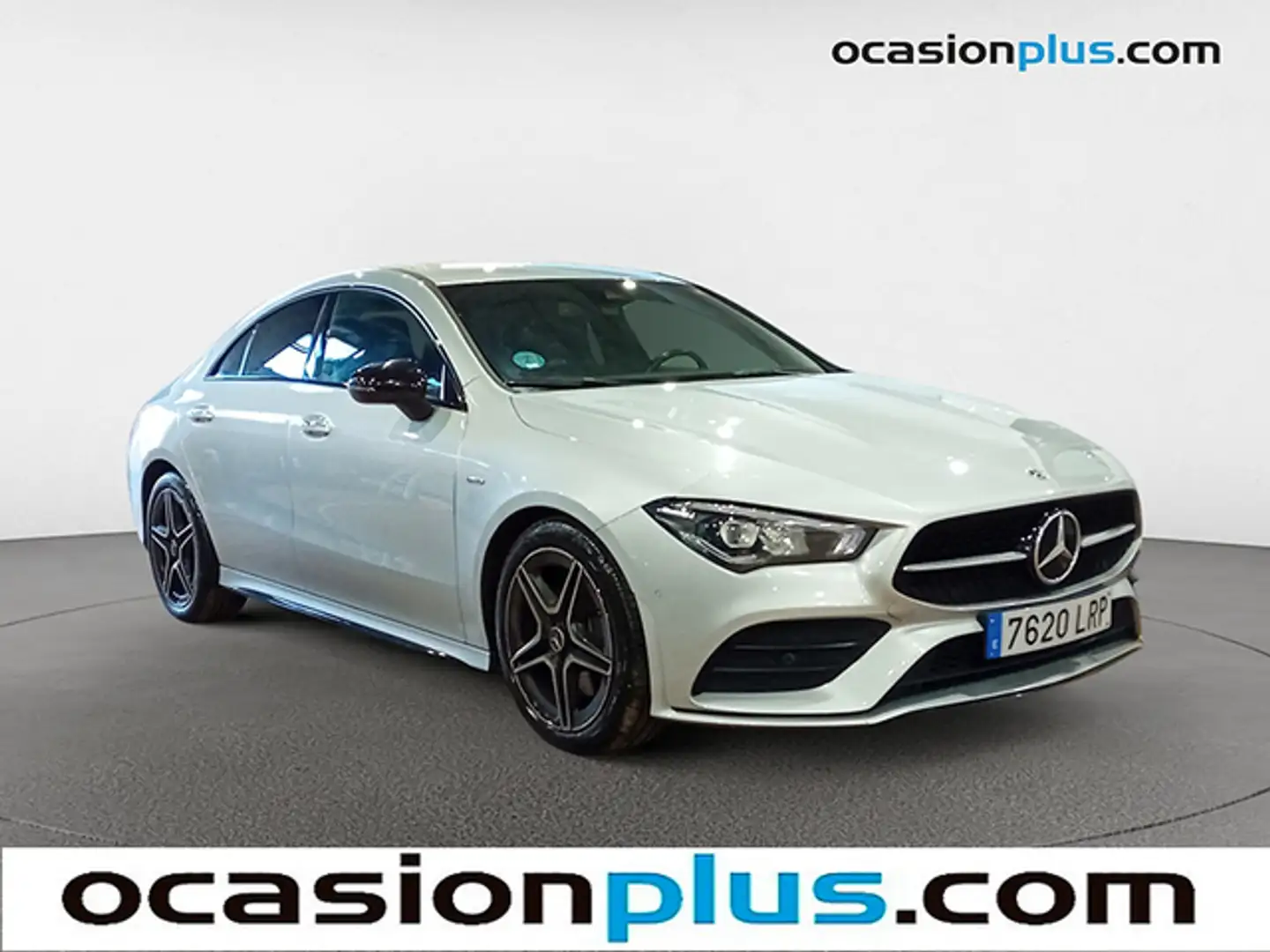 Mercedes-Benz CLA 200 200d Plateado - 2