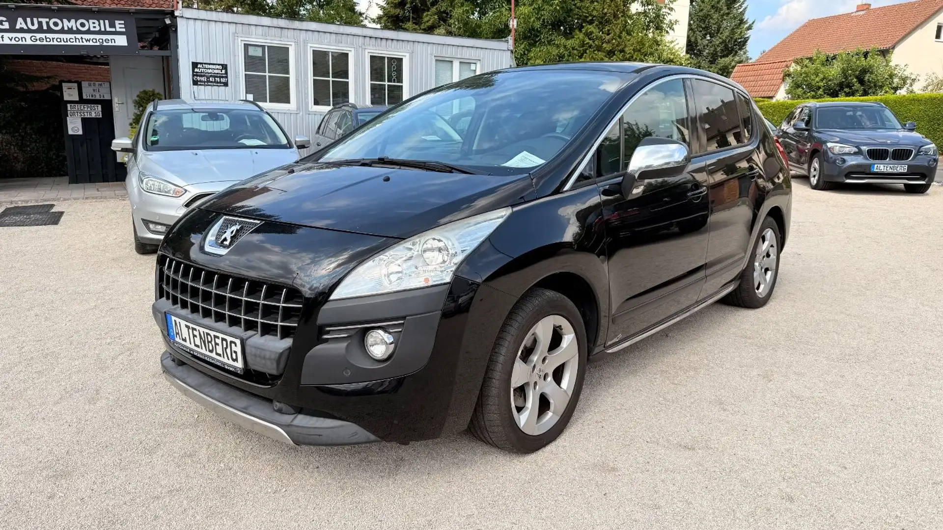 Peugeot 3008 Allure,Automatik,AHK,TÜV bis 01.2027 Schwarz - 1