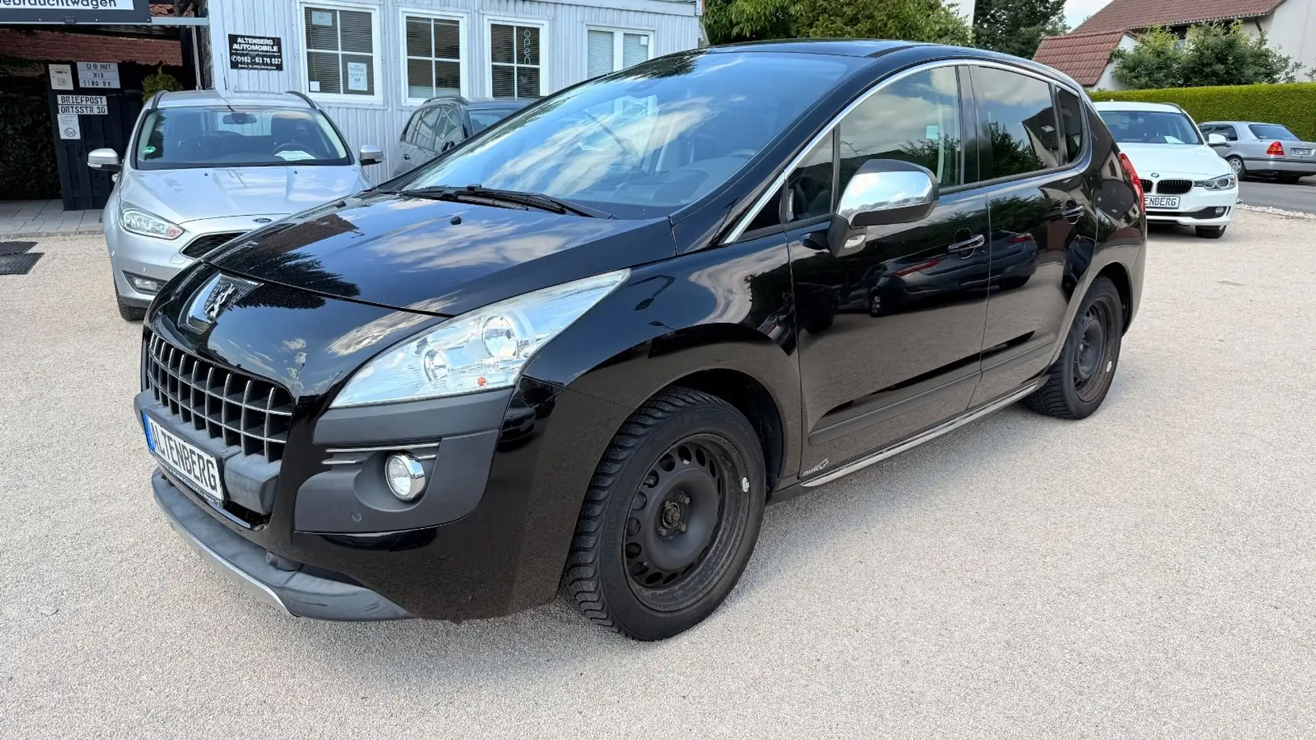 Peugeot 3008 Allure,Automatik,AHK,TÜV bis 01.2027 Noir - 1