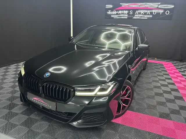 BMW 545 545e xDrive/ PACK M / TOIT/ 360°/ GARANTIE 1 AN