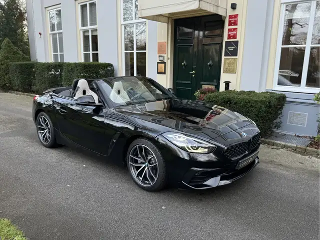 BMW Z4 Roadster sDrive20i, Sport line, H/K