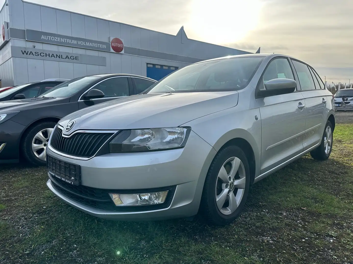 Skoda Rapid/Spaceback 1.6 TDI Ambition SHZG NUR GEWERBE/Export ! Argento - 1