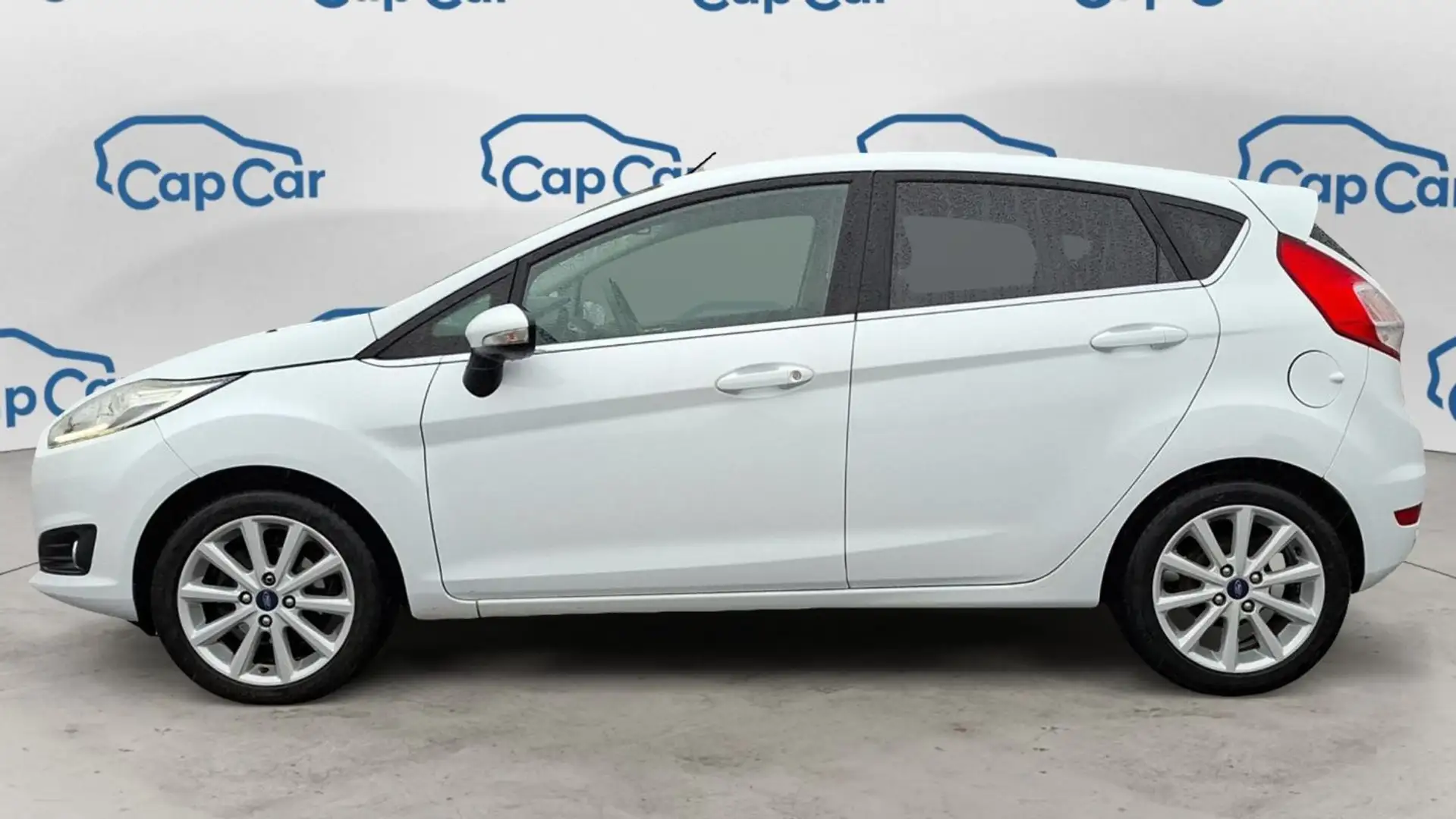 Ford Fiesta 1.5 TDCi 95 Titanium Blanc - 2