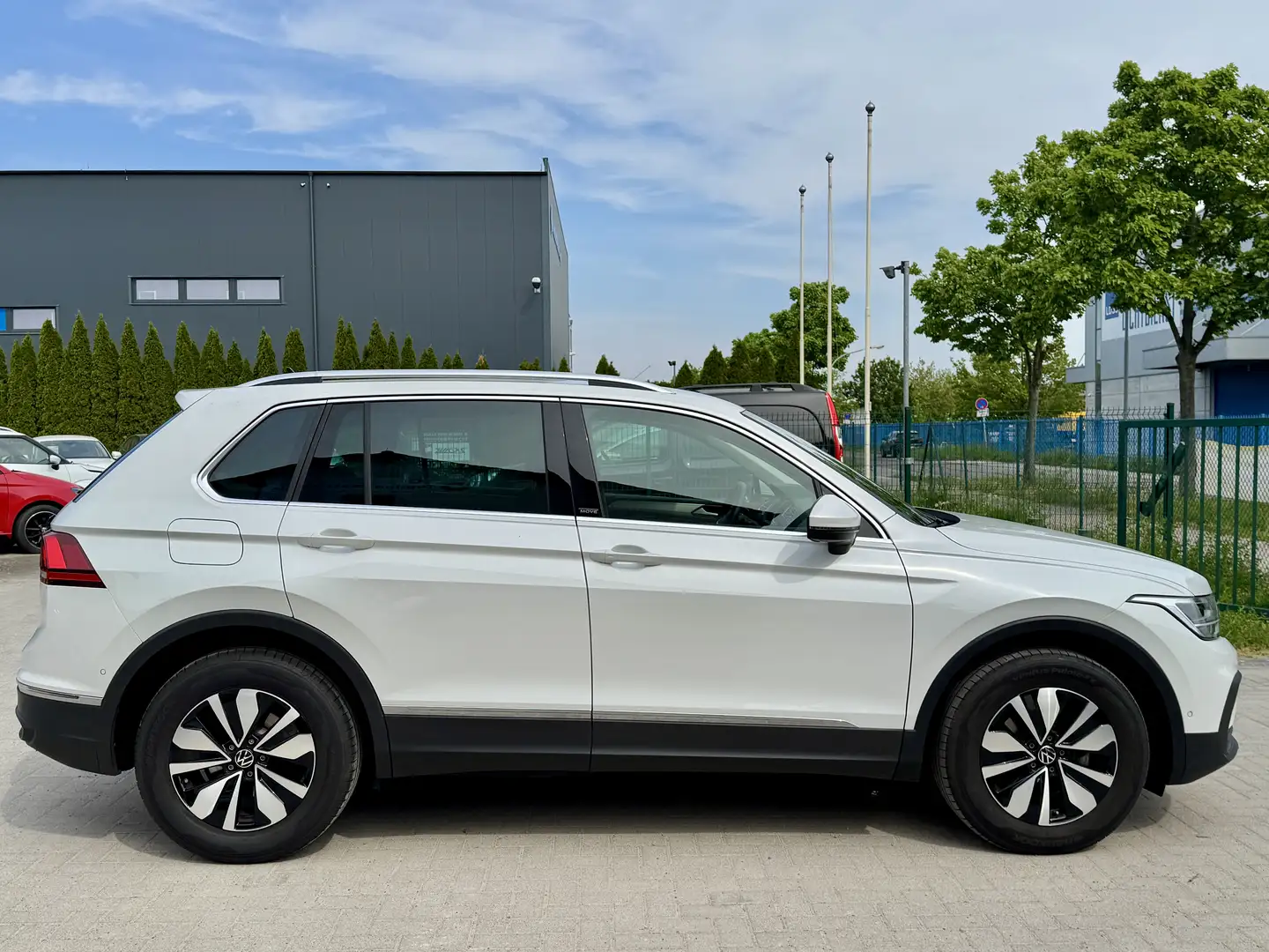 Volkswagen Tiguan Move, DSG, LED, Navi, R-Kamera, ACC, Alus, PDC,SHZ Blanc - 2