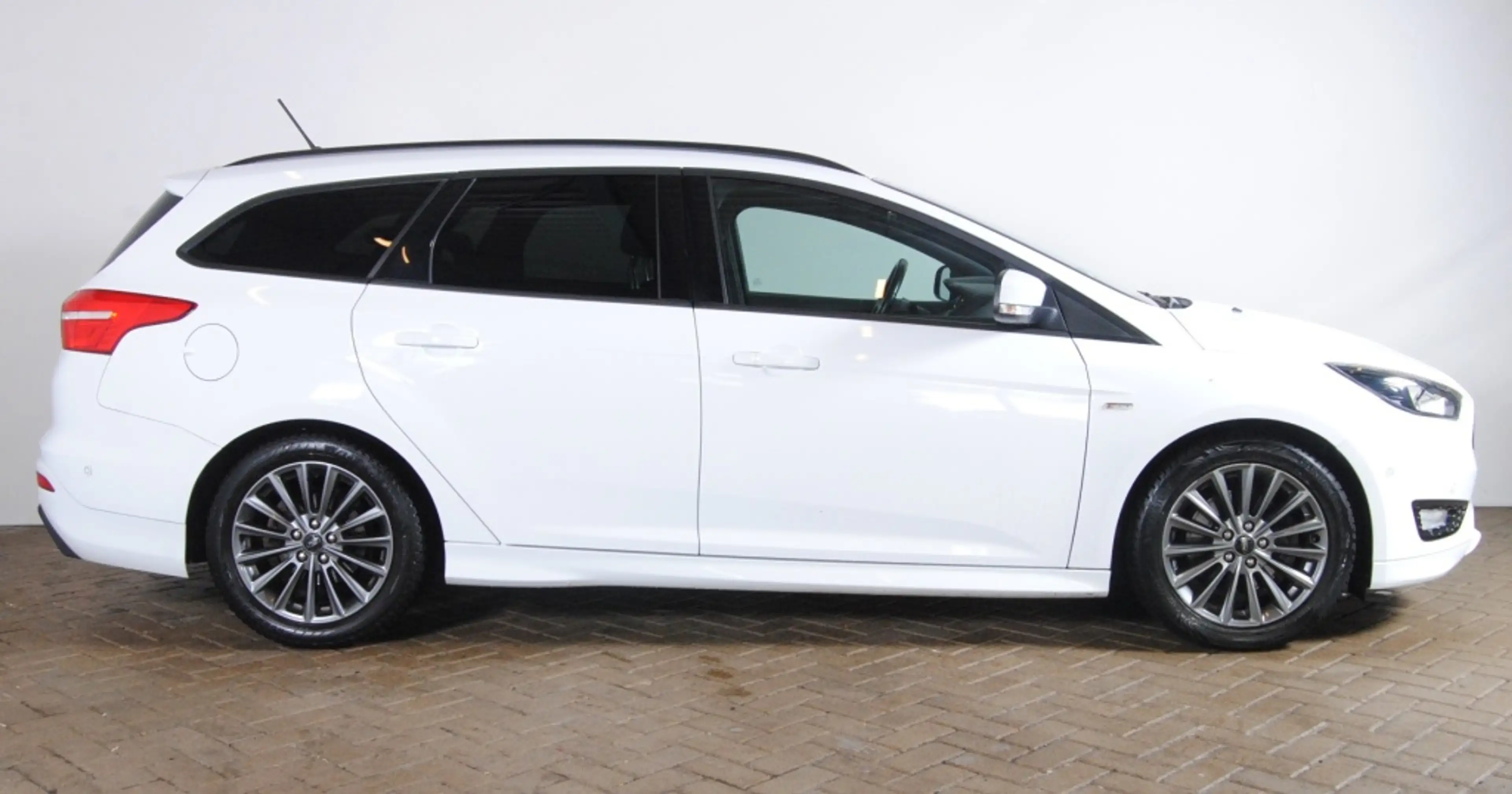 Ford Focus Wagon 1.5 ST-Line | 150 pk | Camera | Carplay — photo 2