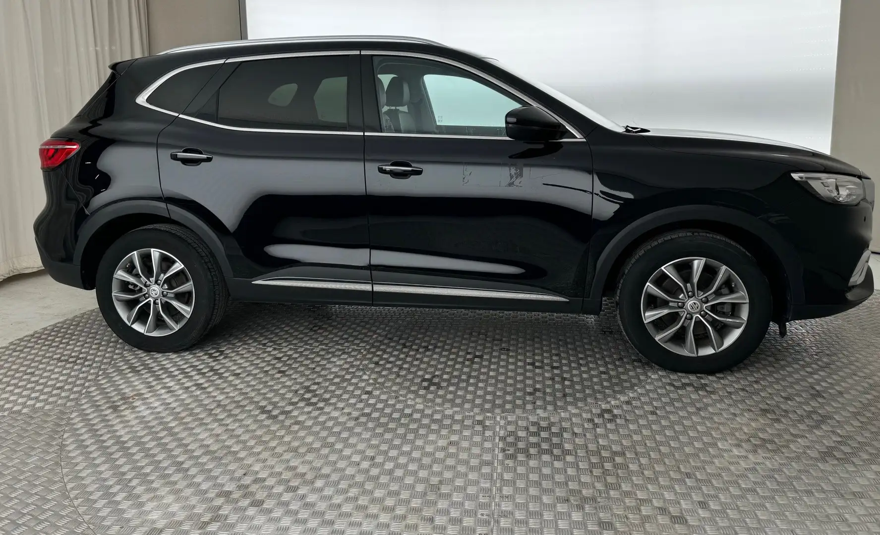 MG HS HS 1.5 t Luxury auto Nero - 2