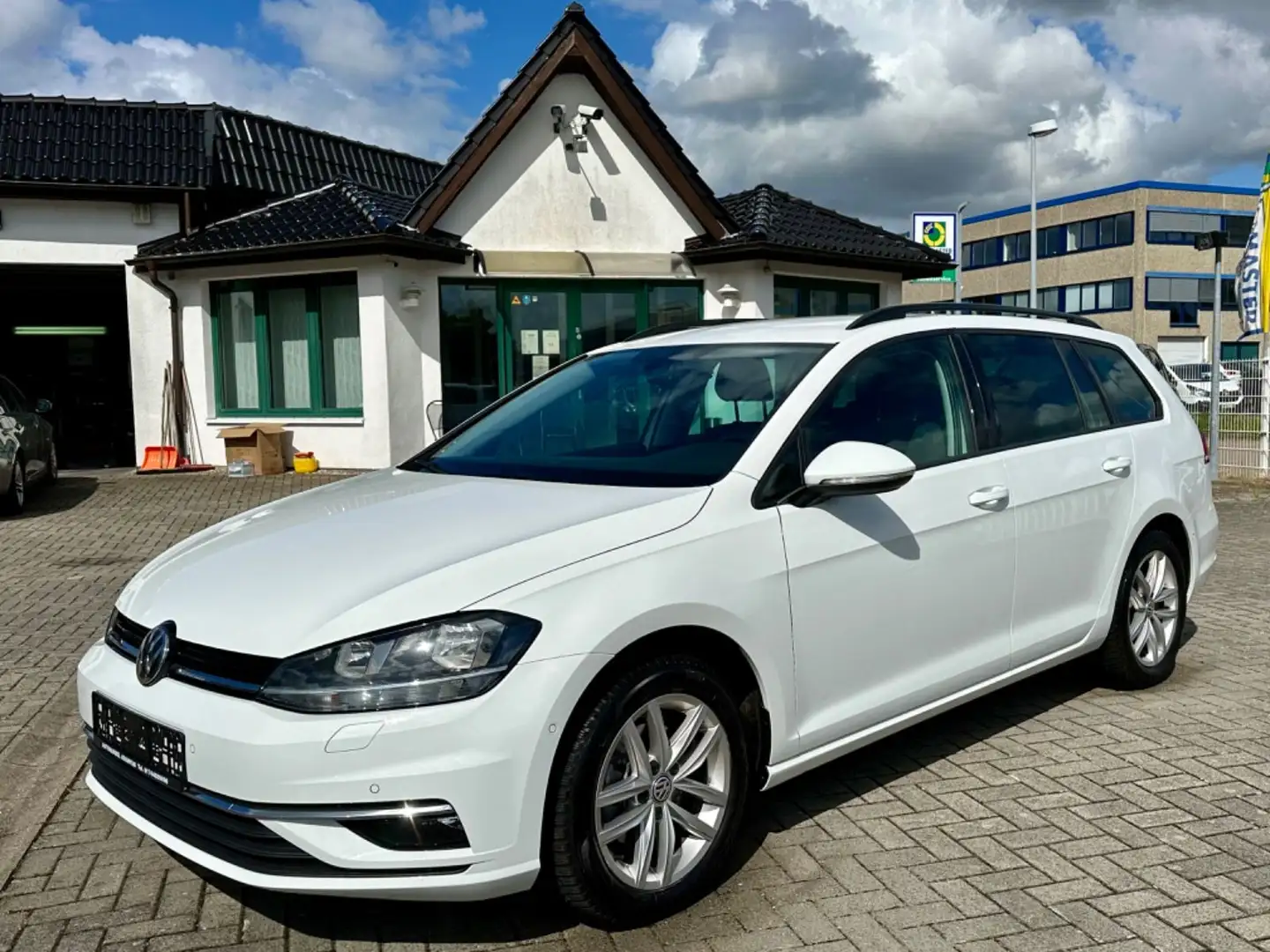 Volkswagen Golf VII Variant Comfortline BMT/Start-Stopp ACC Weiß - 1