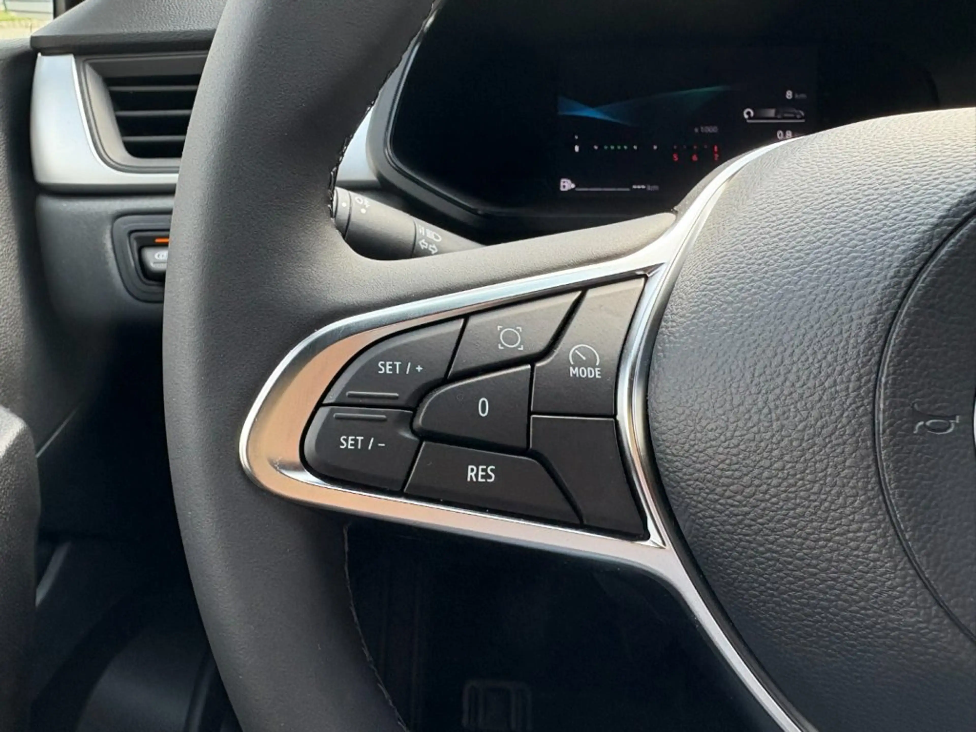 Mitsubishi Grandis 1,3 Petrol Invite C 26 — photo 15