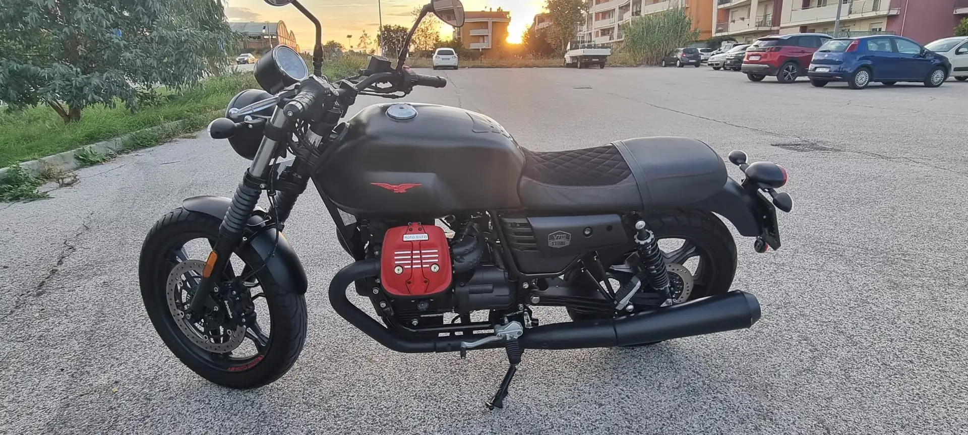 Moto Guzzi V 7 III Stone ABS Nero - 1