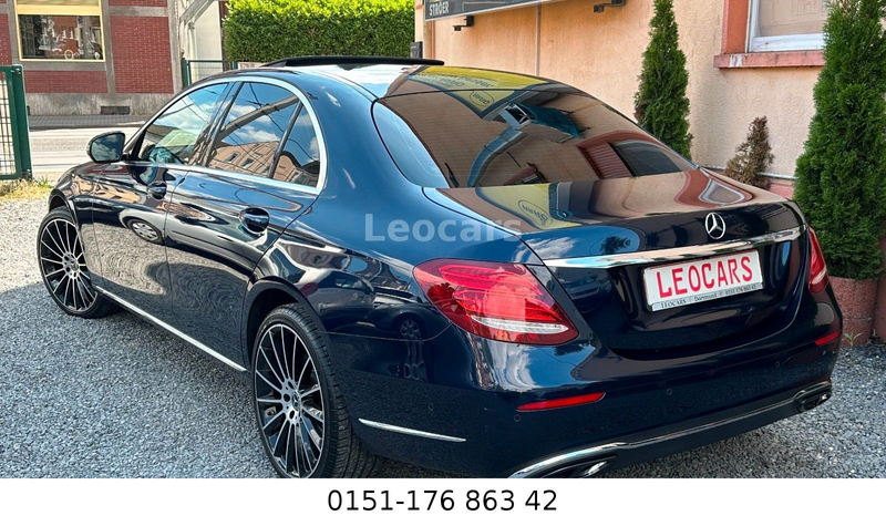 Mercedes-Benz E 350 d Limousine /360 Kamera/Leder/Schiebedach — photo 4