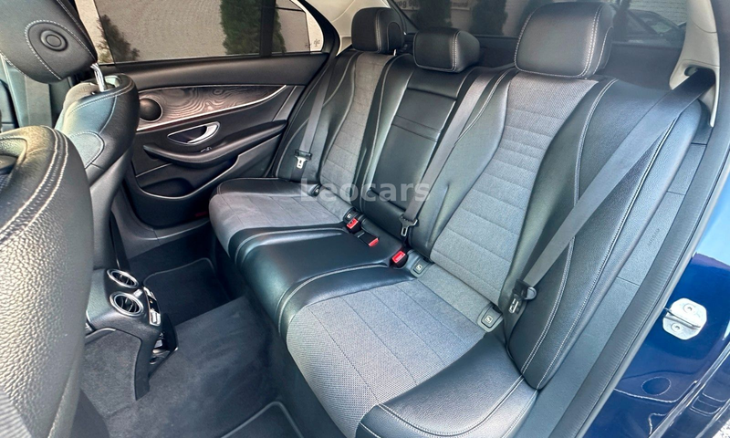Mercedes-Benz E 350 d Limousine /360 Kamera/Leder/Schiebedach — photo 7