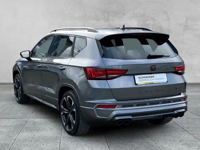 Cupra Ateca view 3