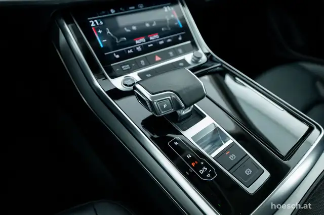 Audi Q8 55 TFSI e quattro LUFT BLACK LEDER ASSISTENZ R-KA Ansicht 24