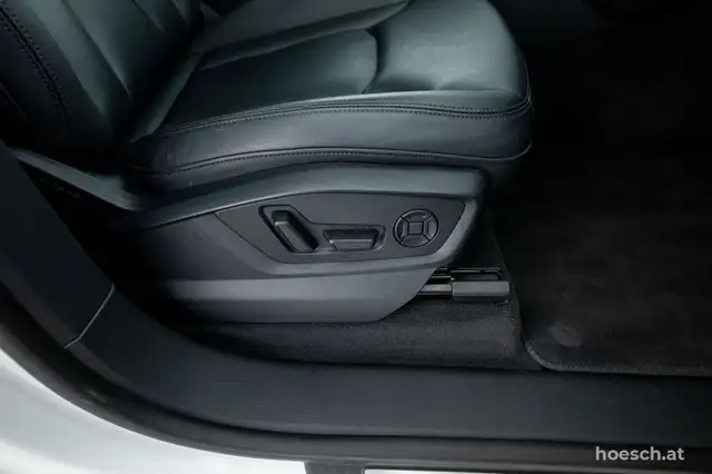 Audi Q8 55 TFSI e quattro LUFT BLACK LEDER ASSISTENZ R-KA Ansicht 30