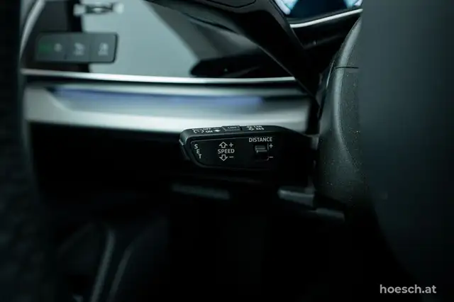Audi Q8 55 TFSI e quattro LUFT BLACK LEDER ASSISTENZ R-KA Ansicht 33