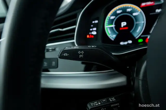 Audi Q8 55 TFSI e quattro LUFT BLACK LEDER ASSISTENZ R-KA Ansicht 32