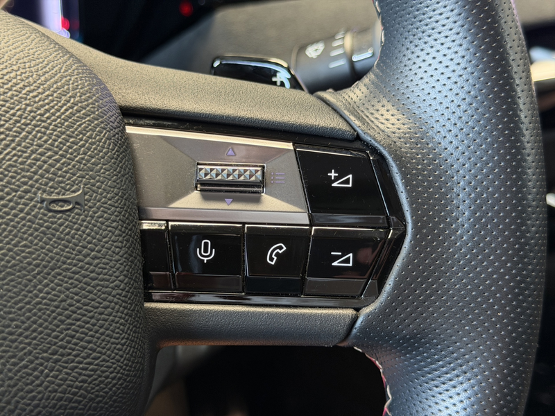 DS Automobiles DS 4 E-Tense Performance Line+|Pano|Focal|HuD|VOL — photo 15