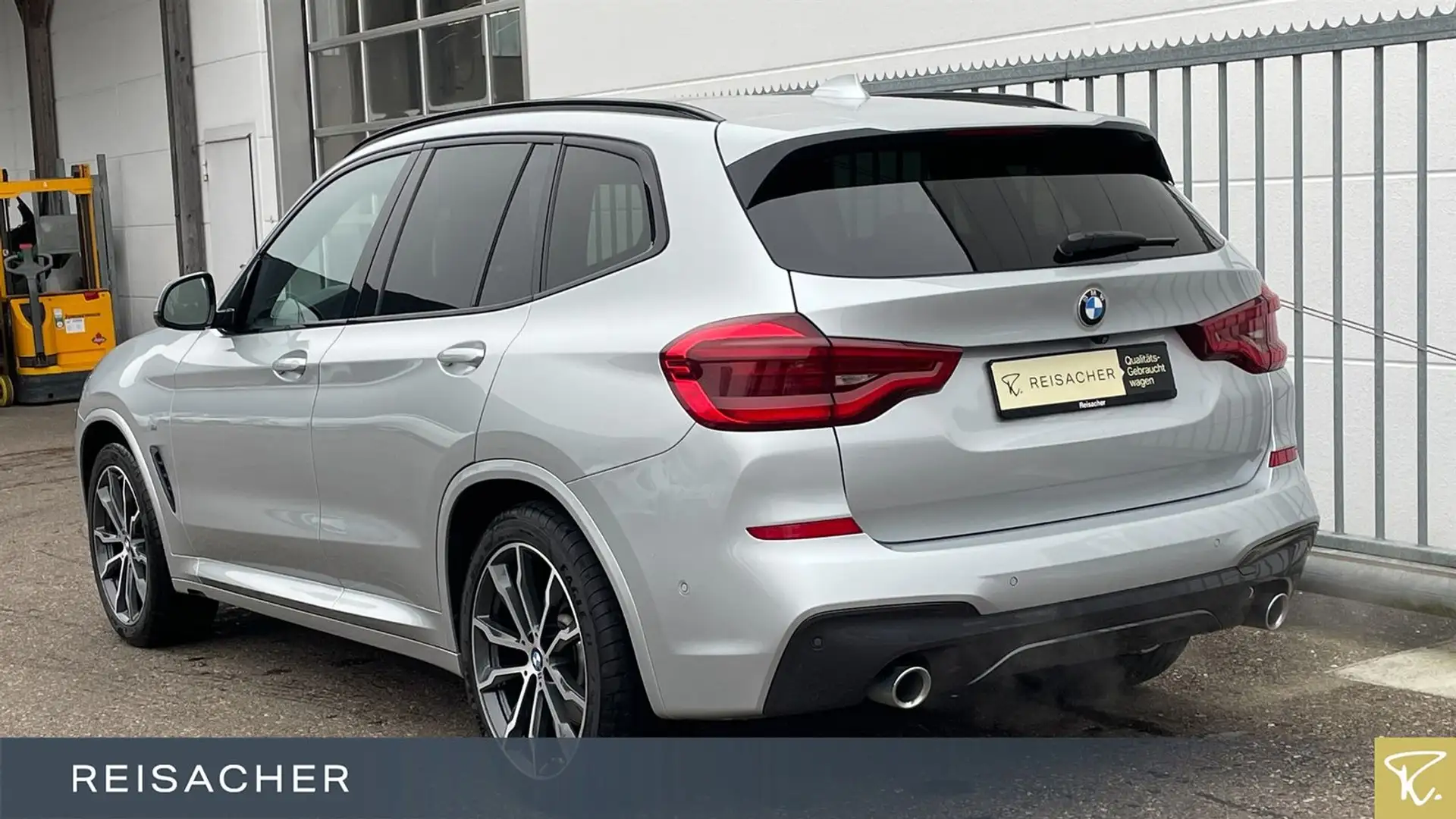 BMW X3 xDrive30d AHK adLED HUD ACC DrAs+ Park+ Silber - 2