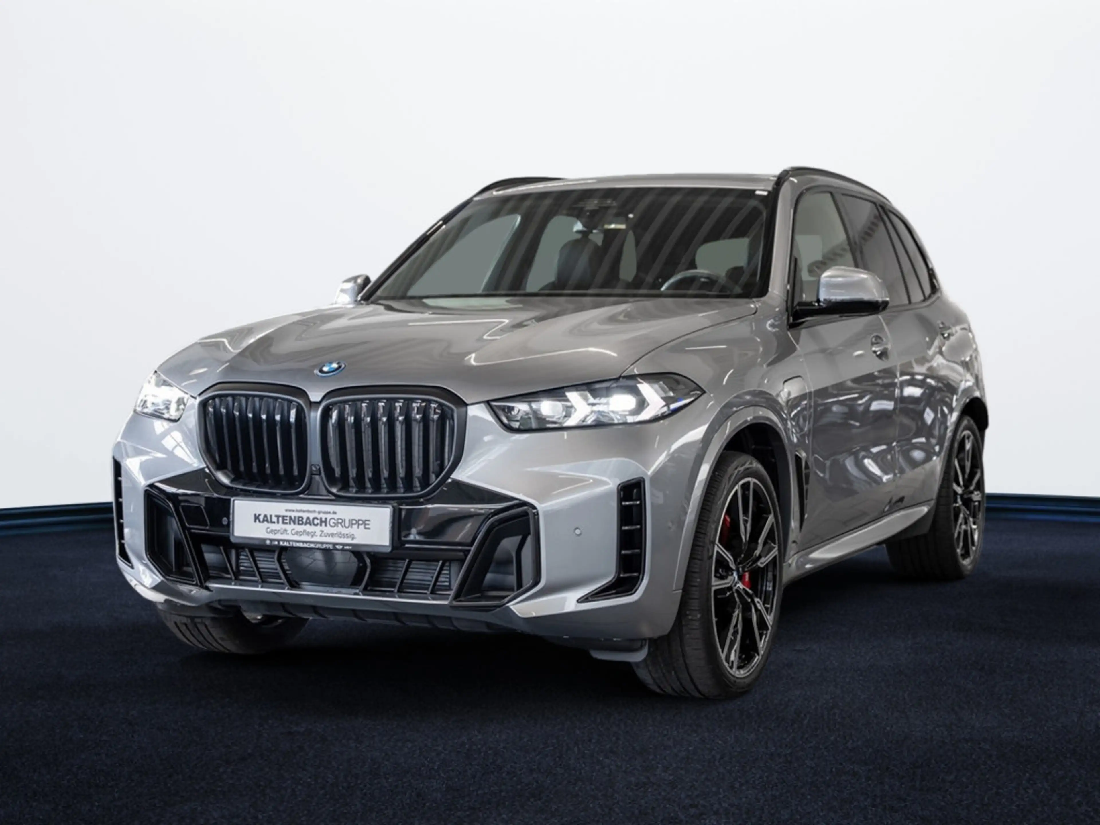 BMW X5 xDrive50e M-Sport Pro PANO AHK HUD LED H/K — photo 2