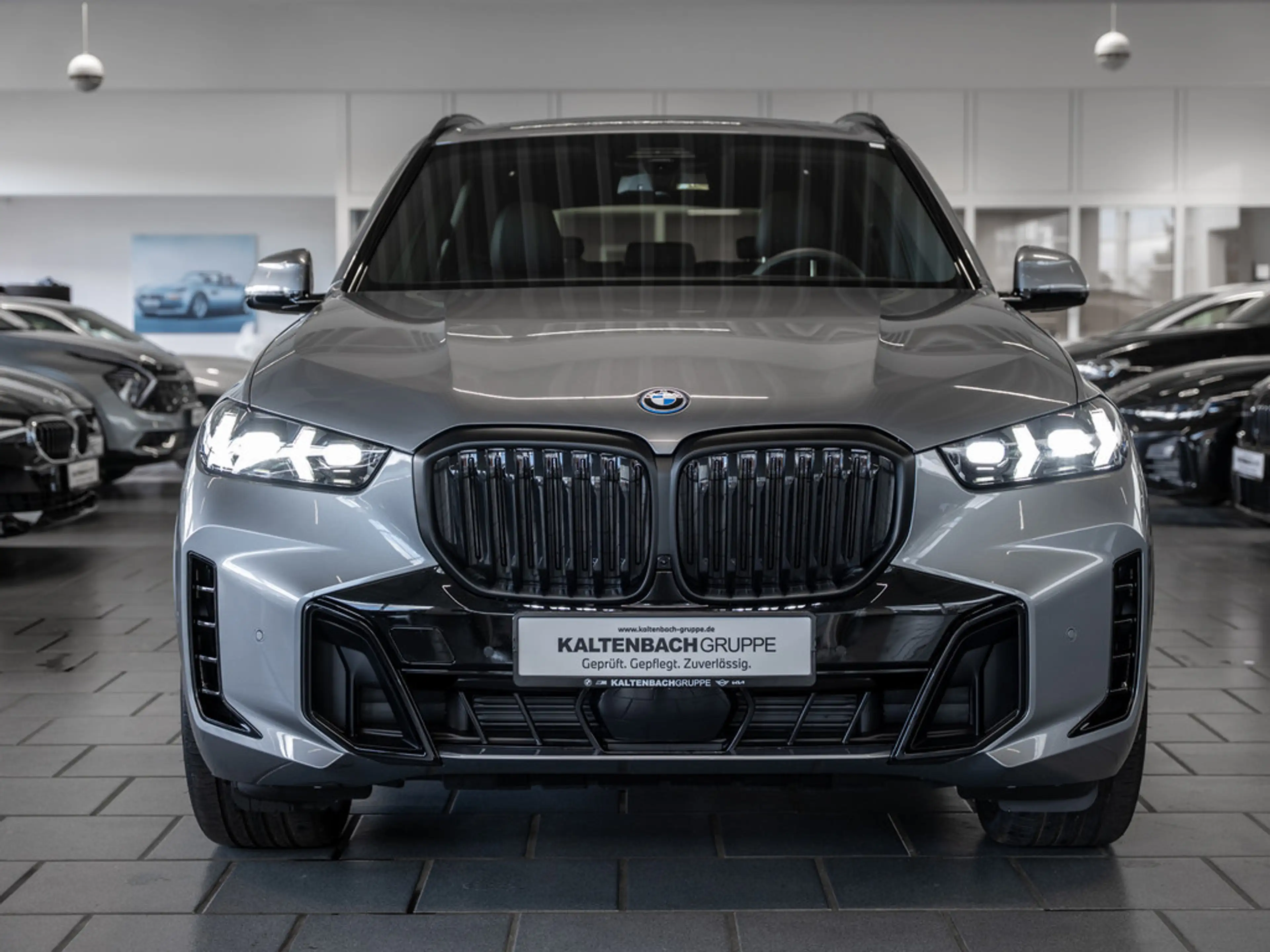 BMW X5 xDrive50e M-Sport Pro PANO AHK HUD LED H/K — photo 3
