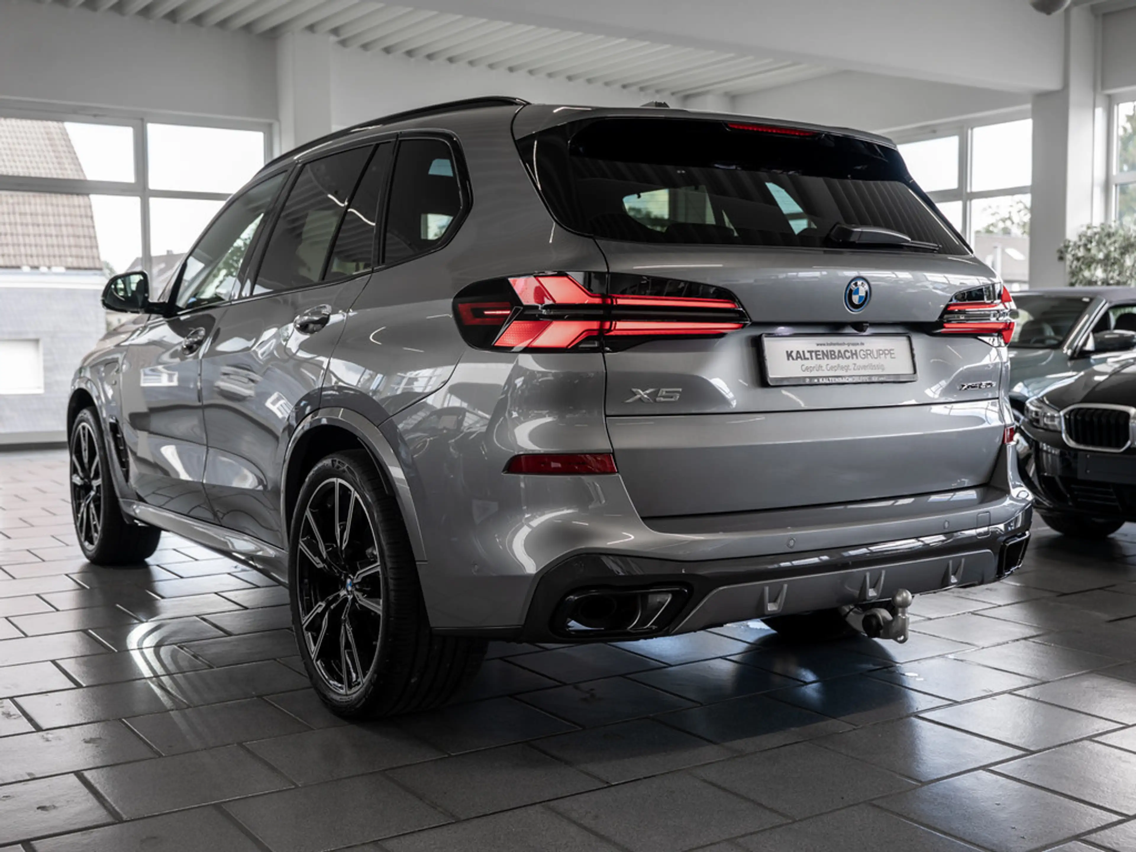 BMW X5 xDrive50e M-Sport Pro PANO AHK HUD LED H/K — photo 7