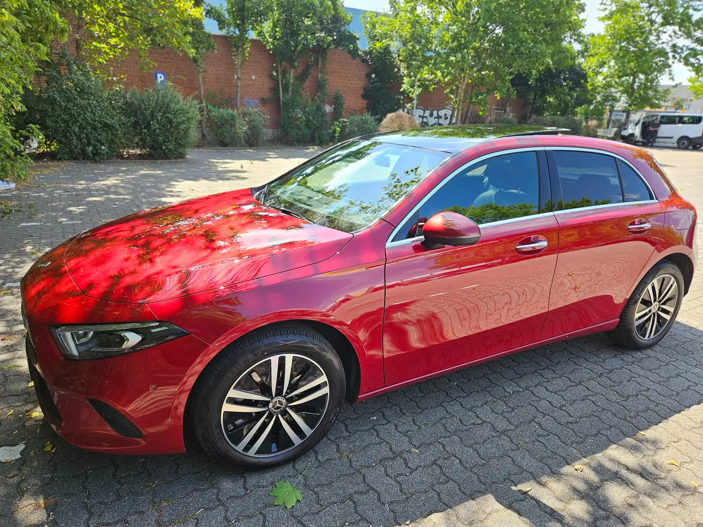 Mercedes-Benz A 250 A 250 e 8G-DCT - MB-Garantie bis 10/2026!! Rouge - 2