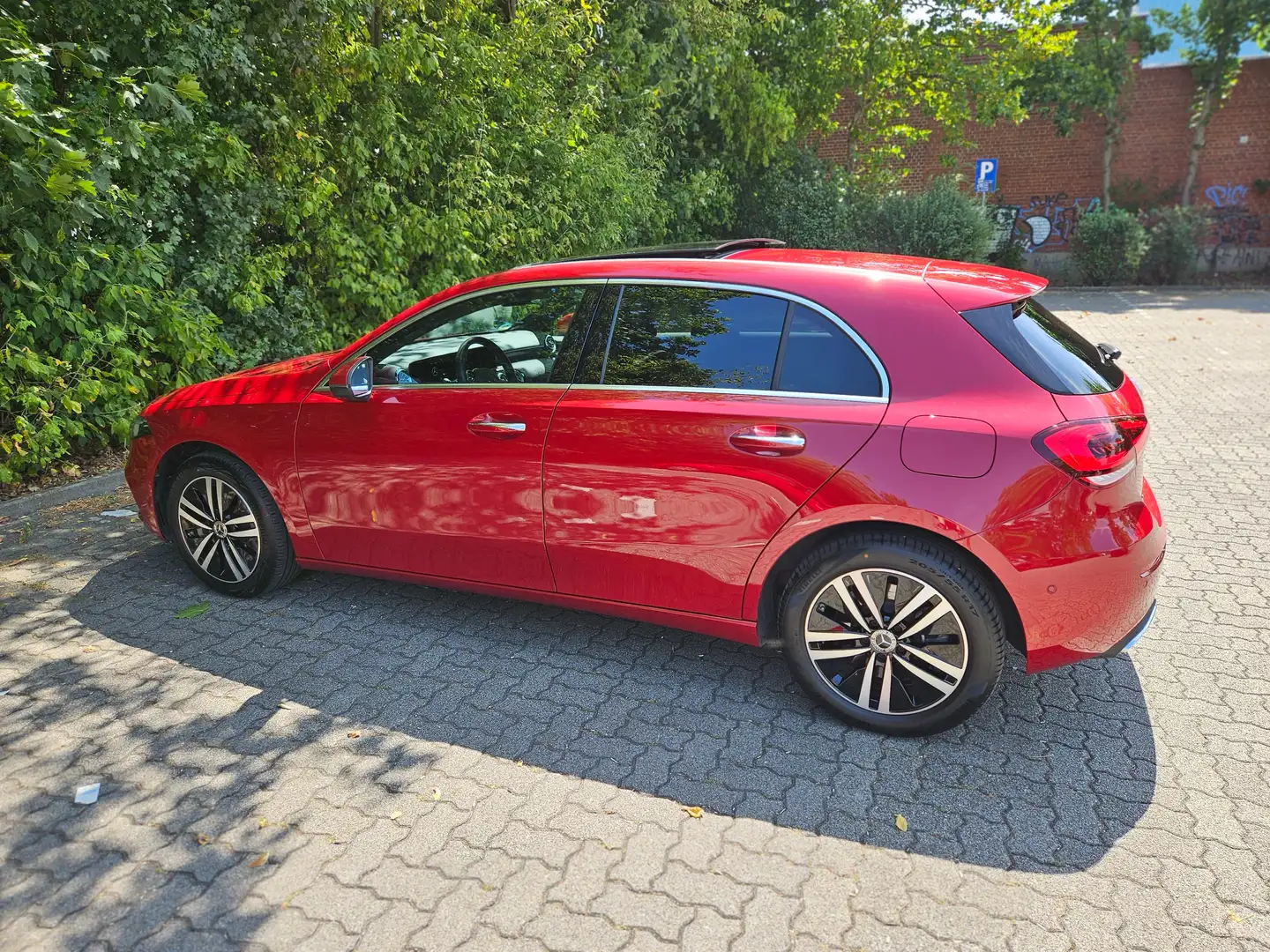 Mercedes-Benz A 250 A 250 e 8G-DCT - MB-Garantie bis 10/2026!! Rouge - 1