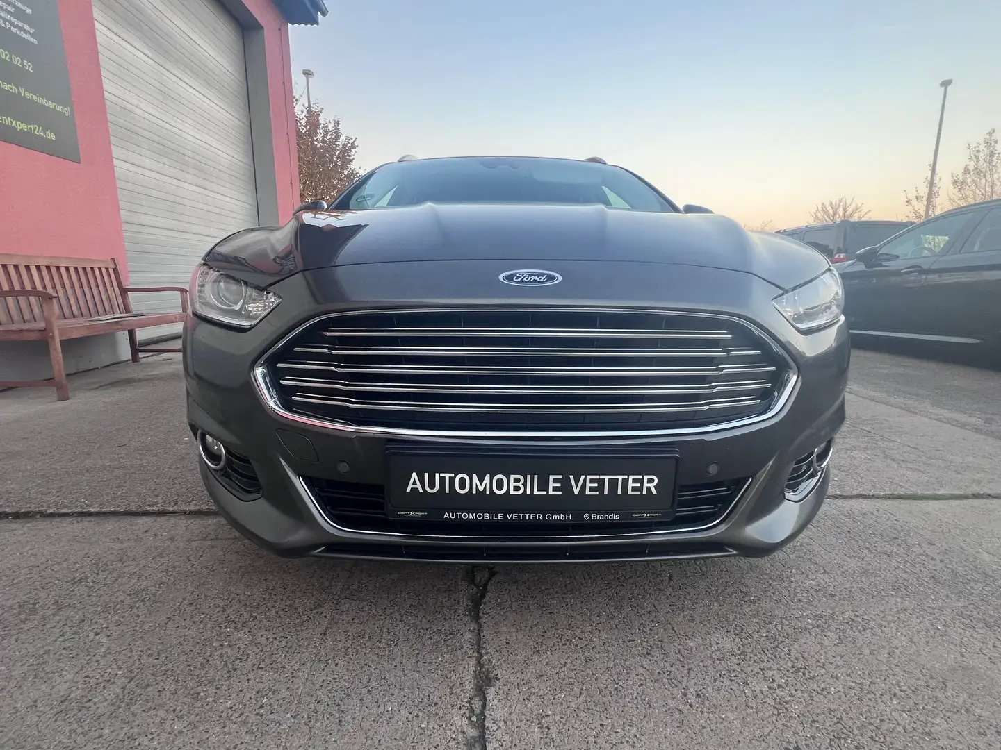 Ford Mondeo Titanium Grau - 2