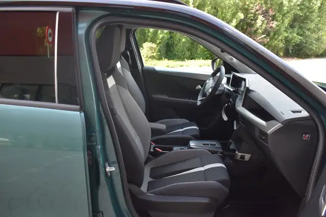 Opel Frontera view 12