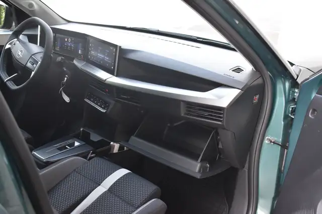 Opel Frontera view 11
