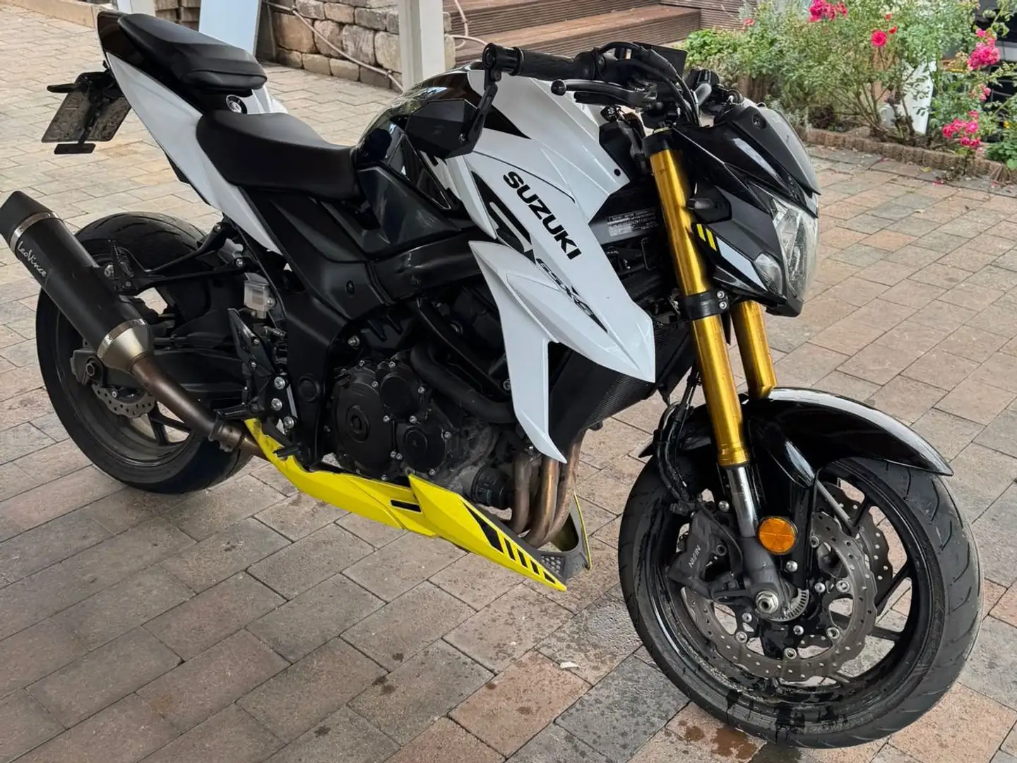 Suzuki GSX-S 750 Weiß-Schwarz-Gelb Blanc - 1