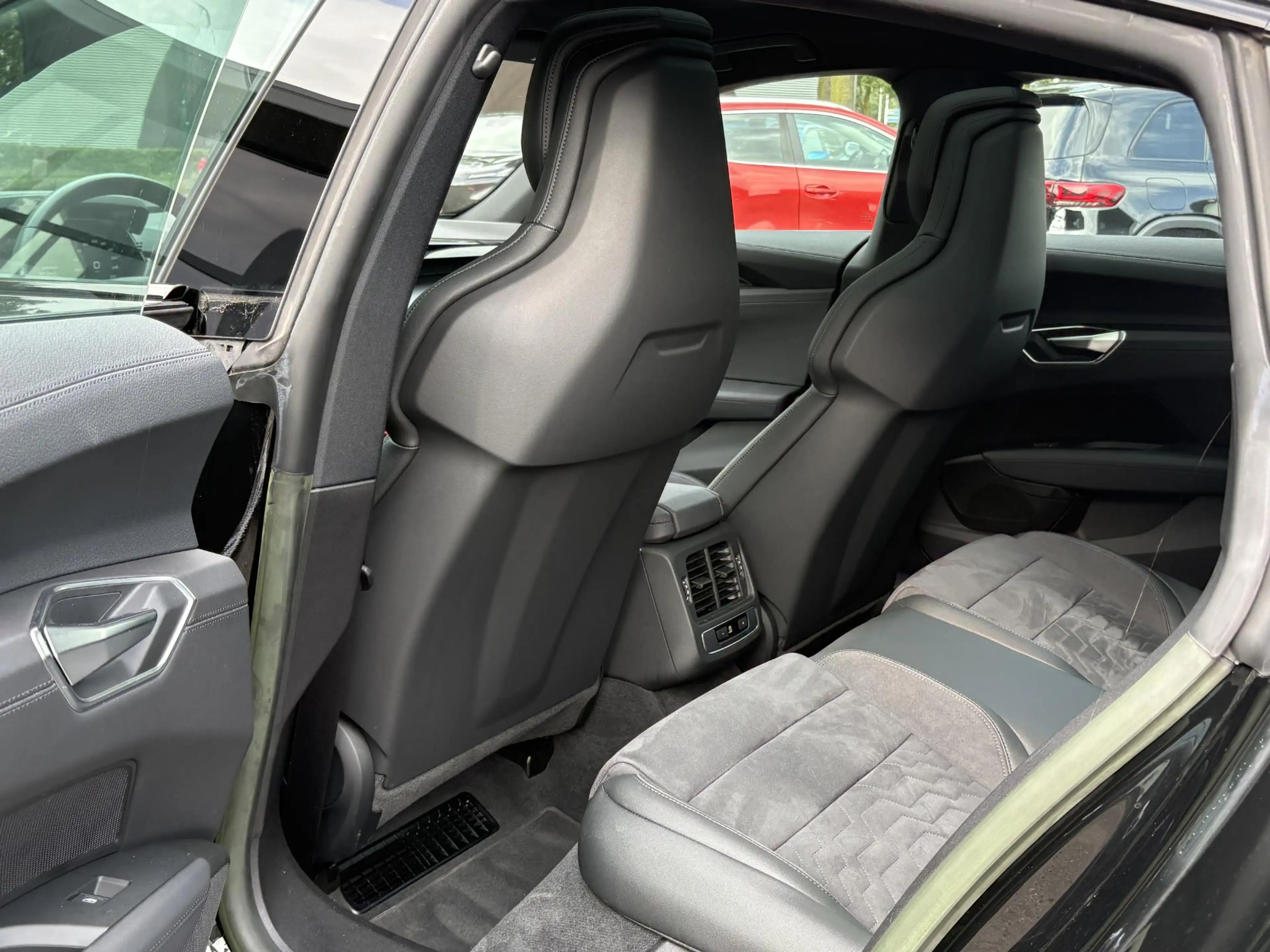 Audi e-tron GT e-tron GT SOH 91% | 360˚ CAMERA | PANORAMADAK | EL — photo 13