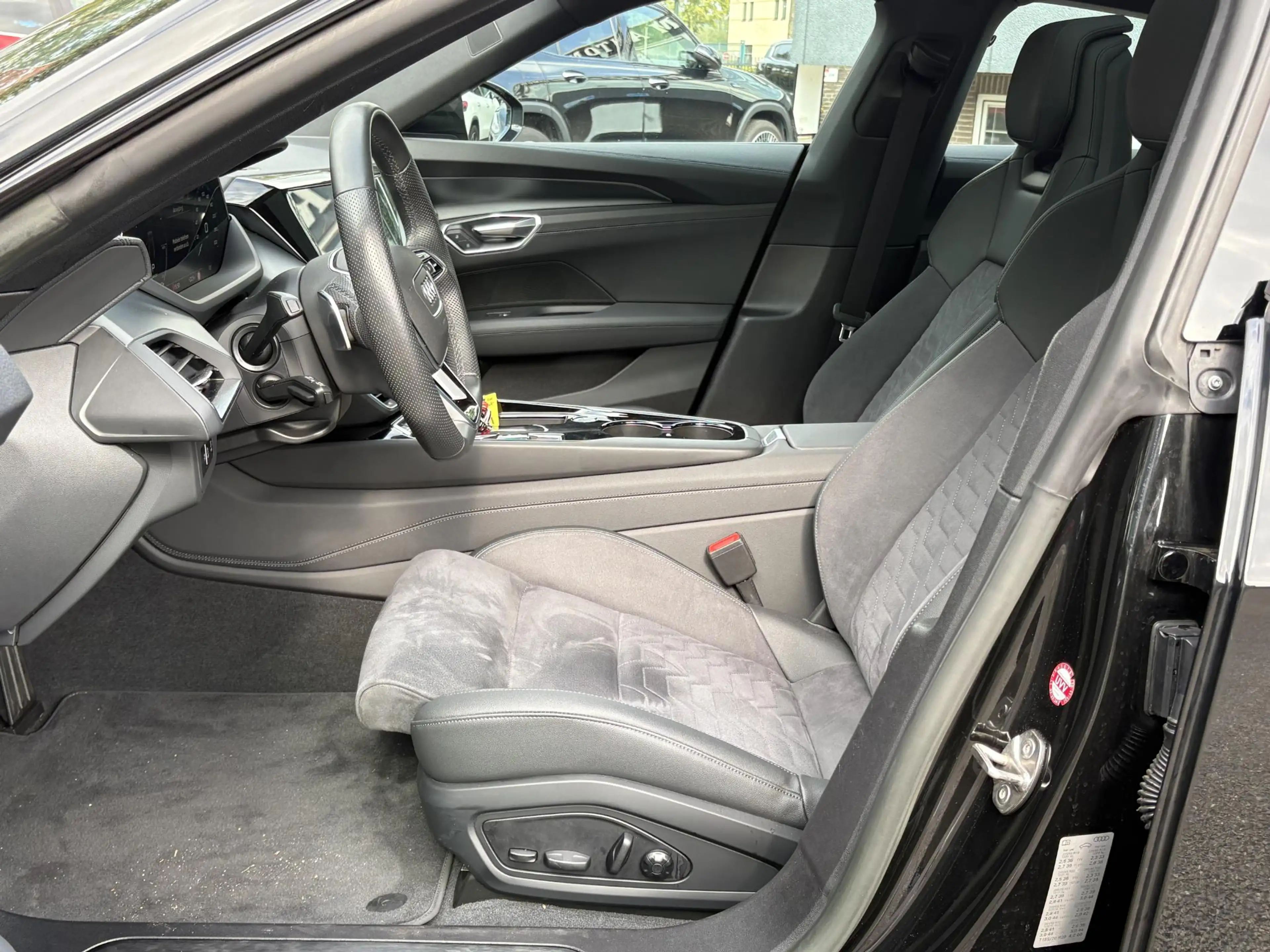 Audi e-tron GT e-tron GT SOH 91% | 360˚ CAMERA | PANORAMADAK | EL — photo 4