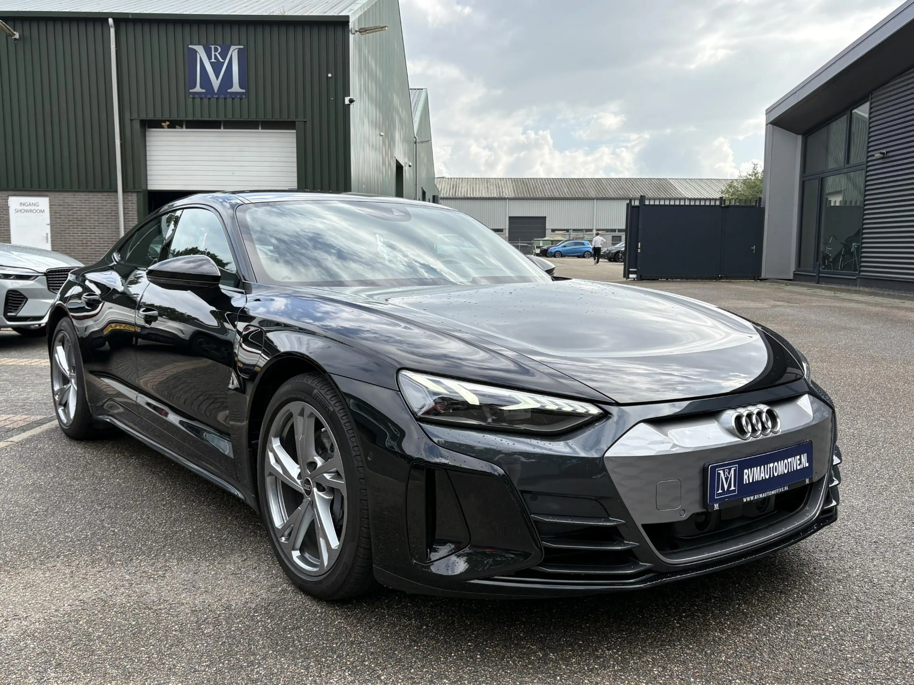 Audi e-tron GT e-tron GT SOH 91% | 360˚ CAMERA | PANORAMADAK | EL — photo 9