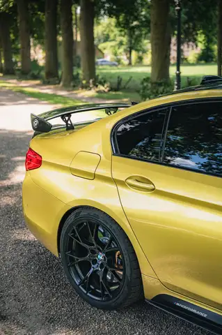 BMW M5 view 20
