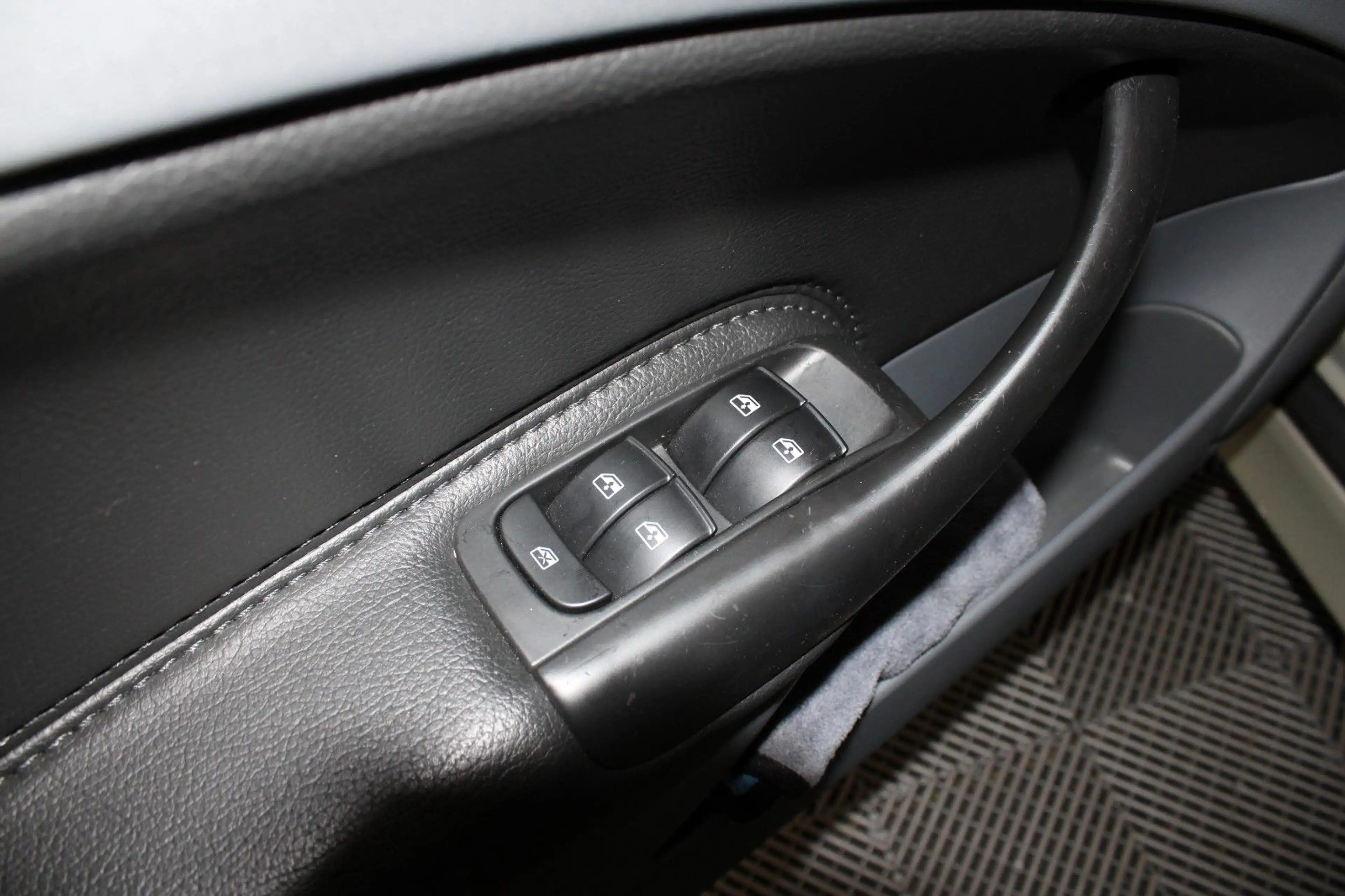Saab 9-3 Cabriolet 1.9 TiD DPF Vector TOP ZUSTAND — photo 11