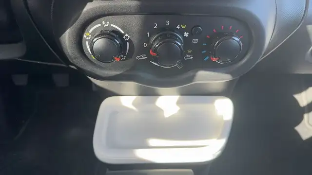 Renault Twingo view 13