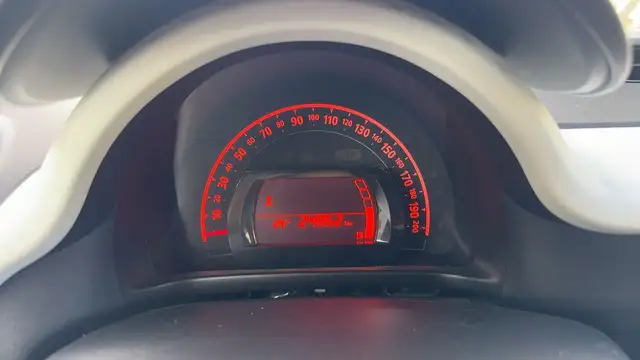 Renault Twingo view 12