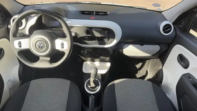 Renault Twingo view 11