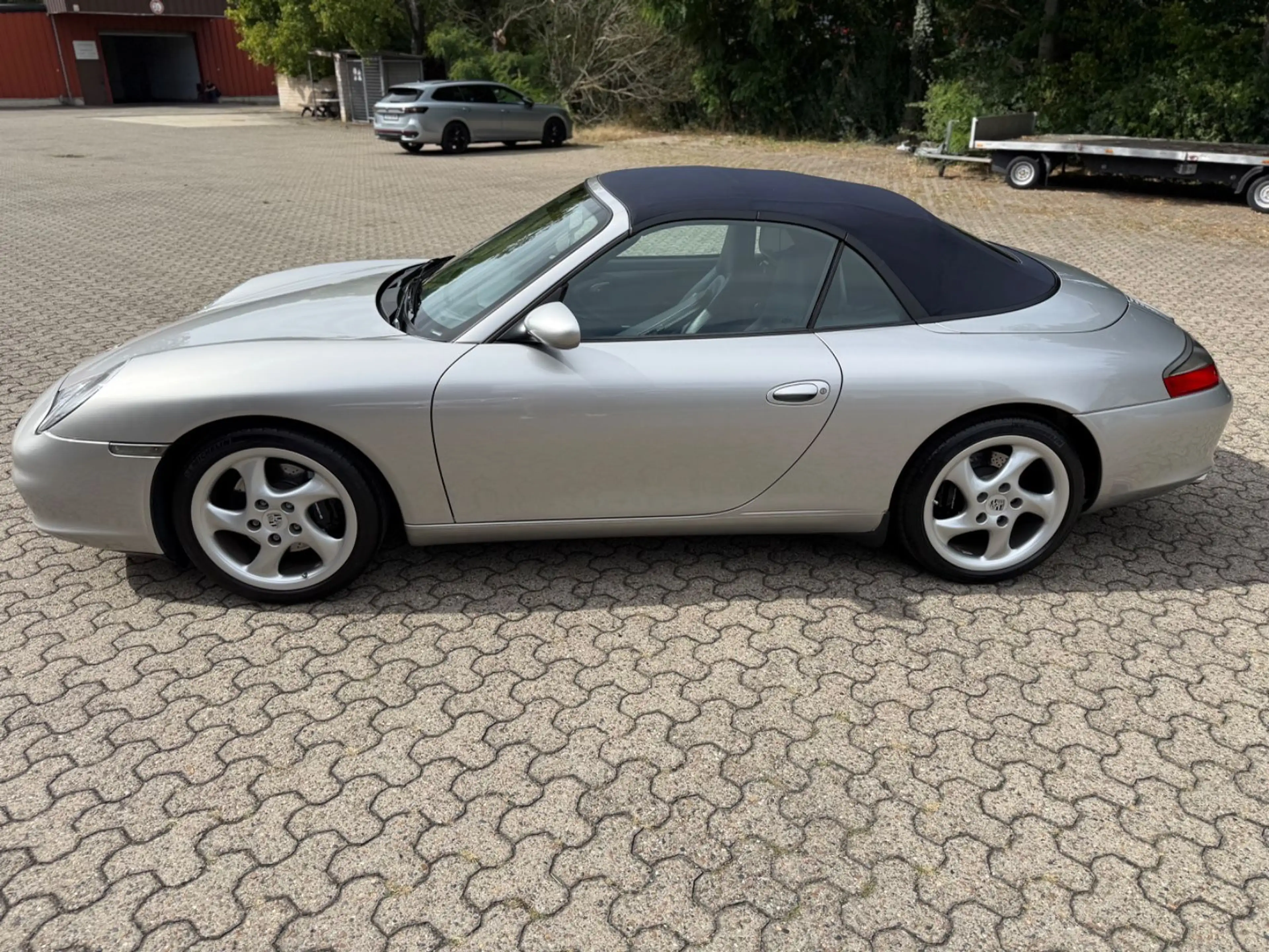 Porsche 996 Carrera Cab.1 Hand, Matching, 1Lack, Scheckh — photo 4