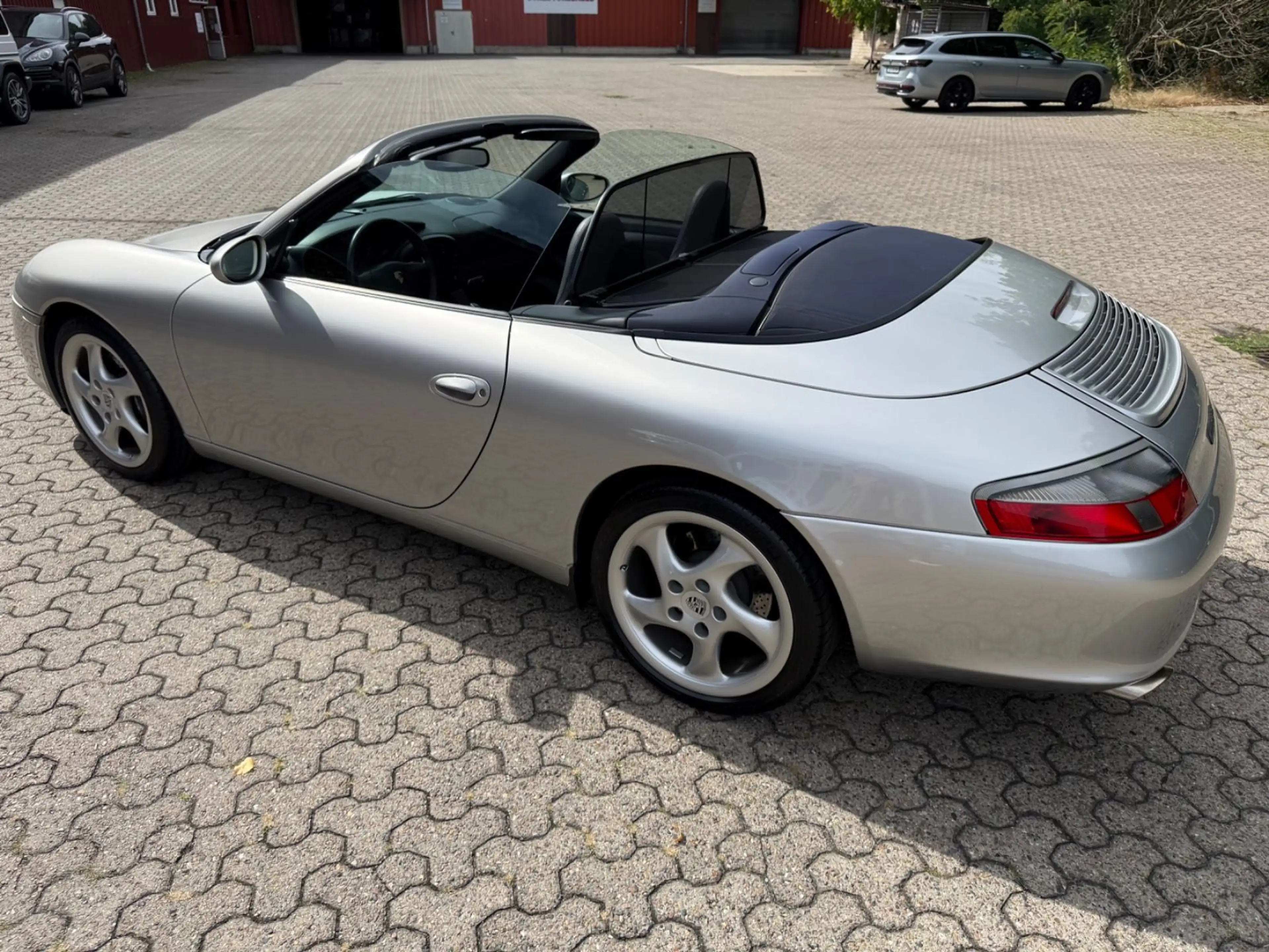 Porsche 996 Carrera Cab.1 Hand, Matching, 1Lack, Scheckh