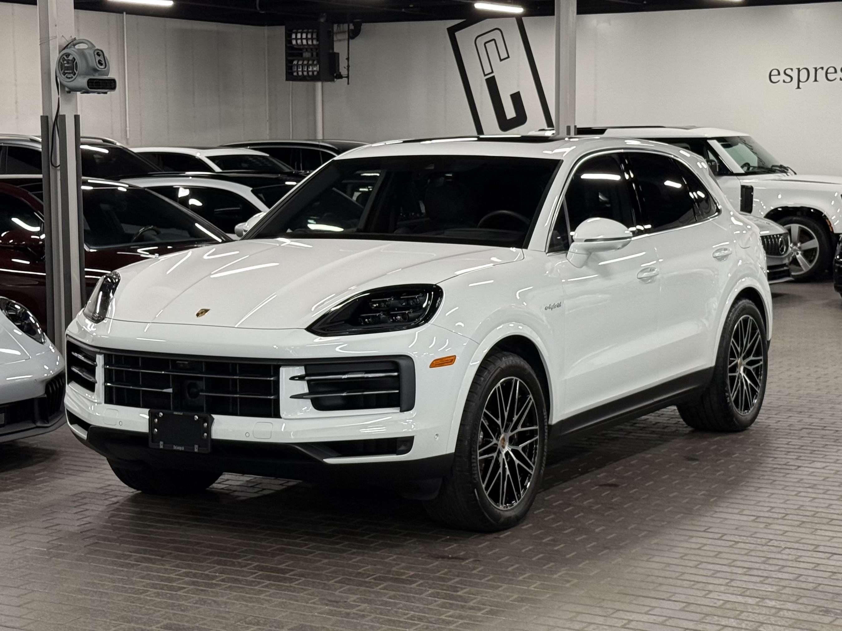 2025 Porsche Cayenne E-Hybrid AWD