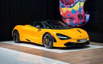 Performance V8 Biturbo 720ch | Garantie 2027 Volcano Yellow Pack Carbone 3 Lift PPF À partir de 2250-mois