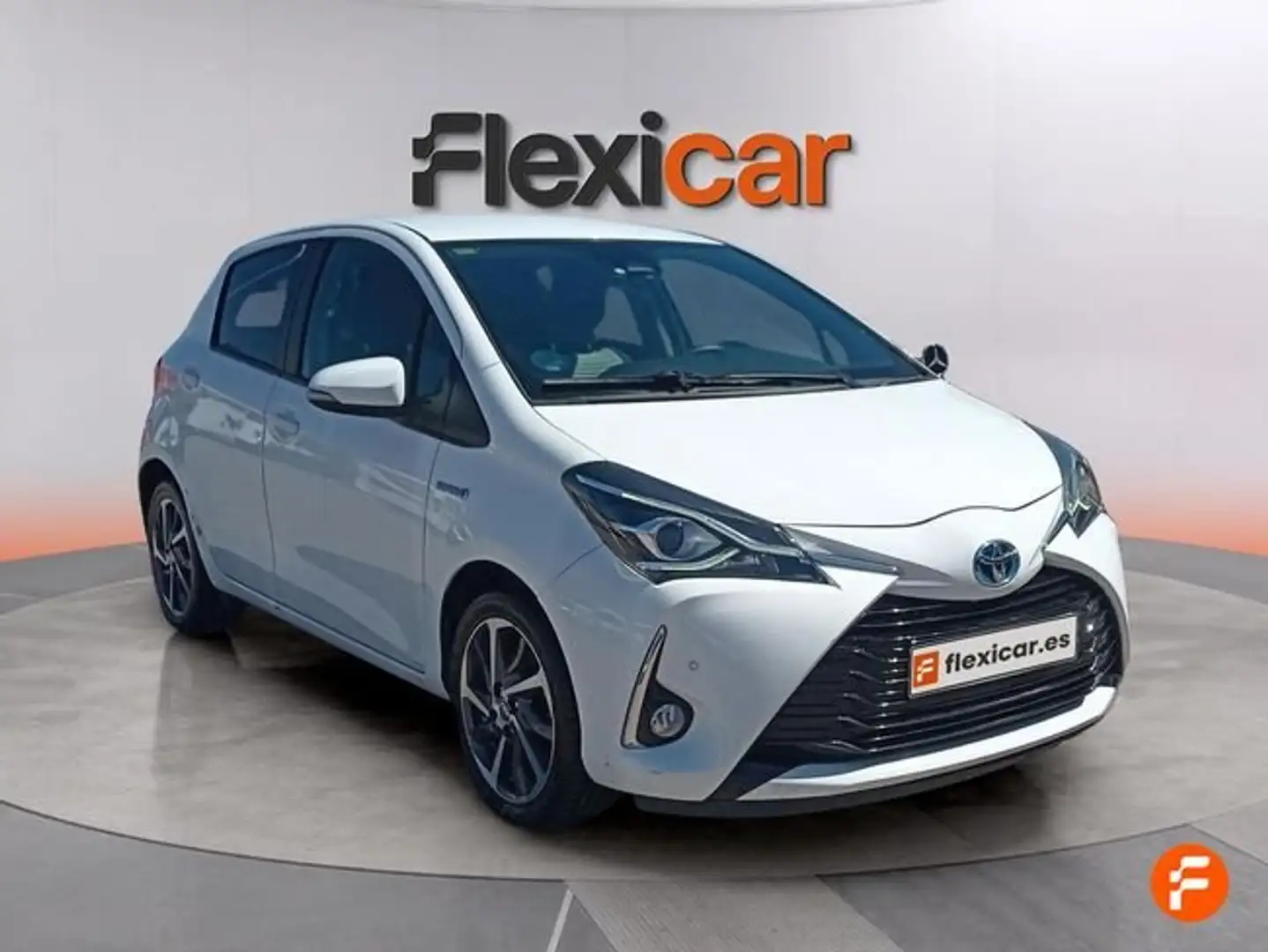 Toyota Yaris 100H 1.5 Active Blanco - 2