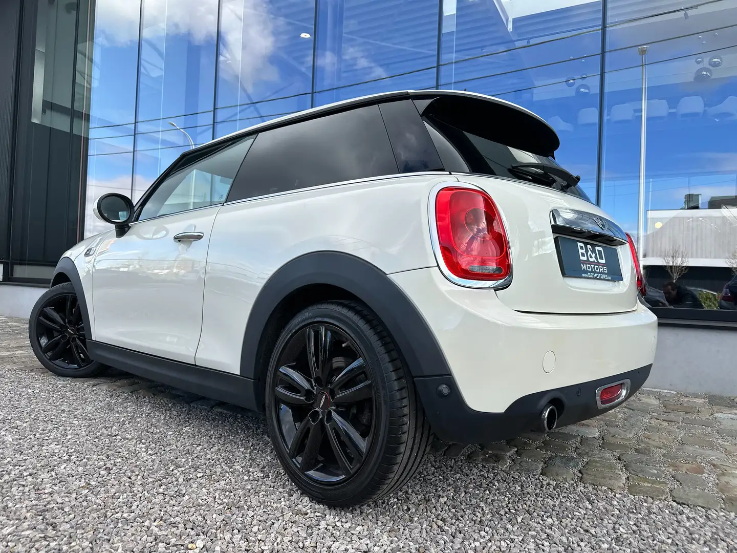 MINI One 1.2i First, 17"JCW Alu, PDC,Bleuth,EURO6, Garantie Beige - 2
