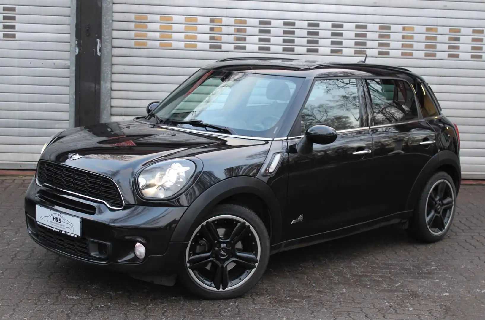 MINI Cooper SD Countryman ALL4 Aut. *PANORAMA/NAVI/PDC* Noir - 1