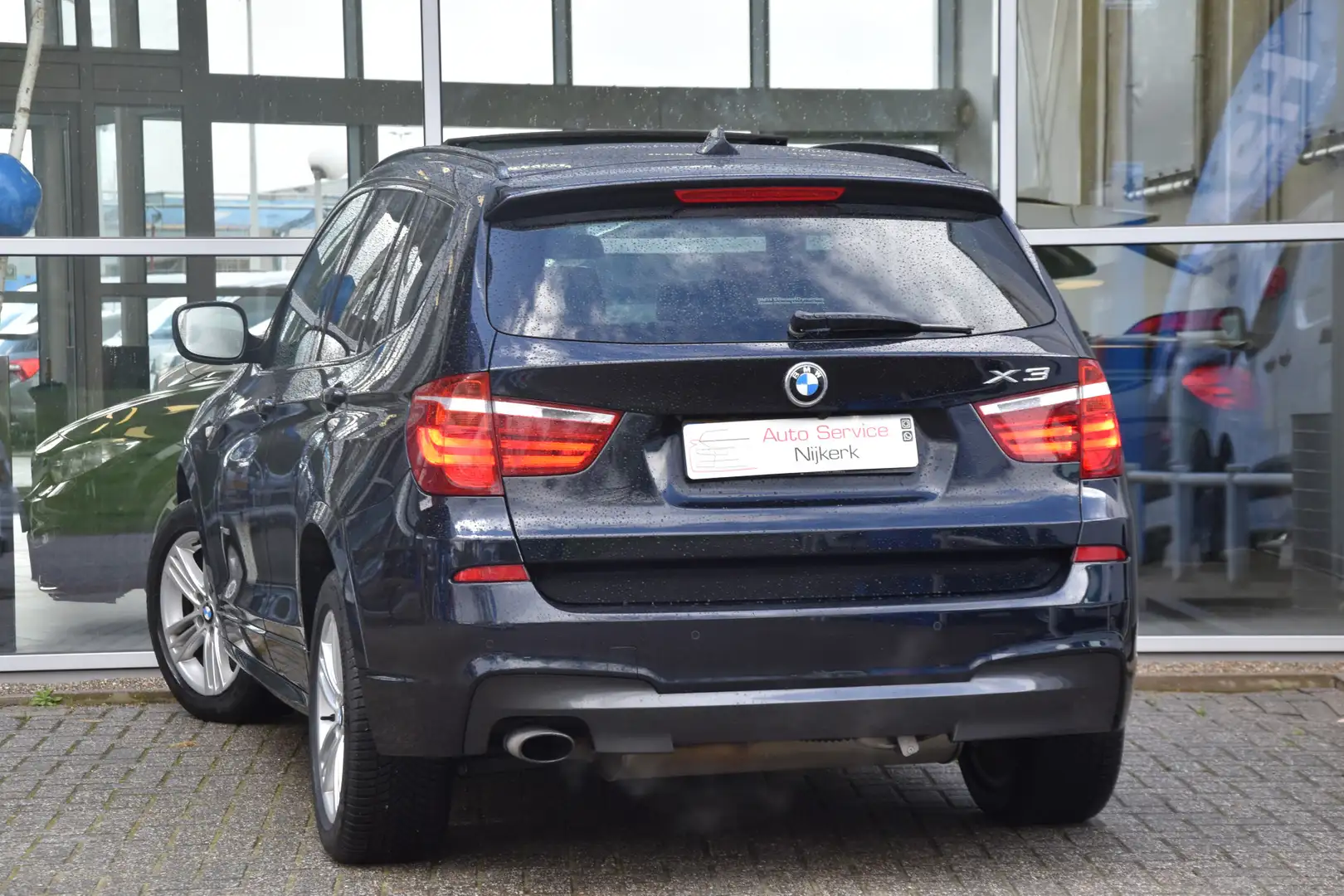 BMW X3 xDrive20i High Executive Aut. M Pakket Leder Trekh Zwart - 2